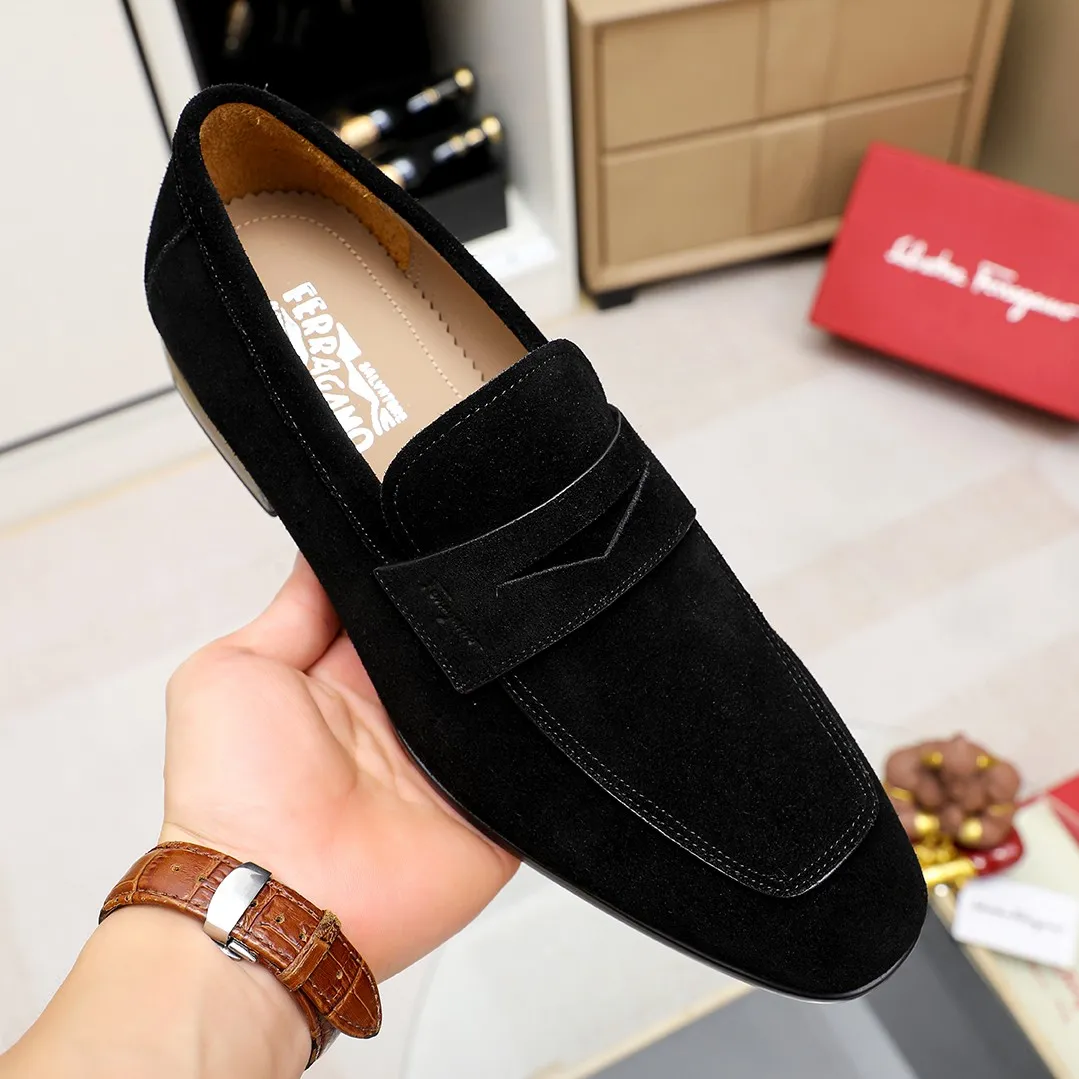 Men's shoes 💰600 🕷🕷🐂【Ferragamo】 Popular fashion casual shoes🇨🇳Official website counter 1:1 production, original mold opening💯Good quality can be seen, imported high-end first-layer pebbled calfskin, water-dyed🐂leather lining🌿very clear texture, high-quality waterproof, non-slip and wear-resistant outsole🎋high quality and low price, truly handmade🍓, 5 colors available! Code number 38-44 (45. To be customized)